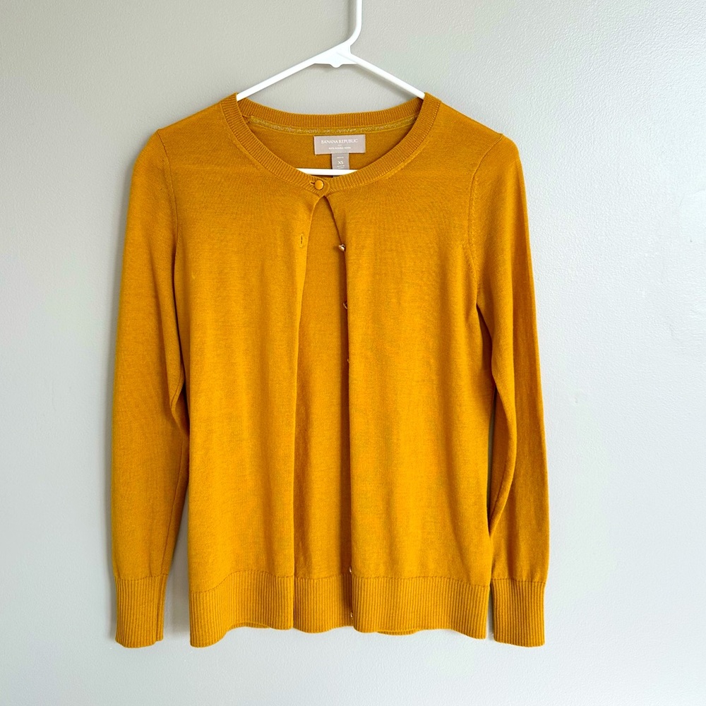 Mustard Yellow Banana Republic Cardigan - XS